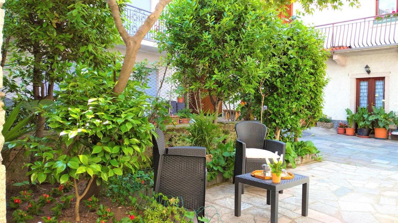 Miryam Apartment Baveno Bagian luar foto