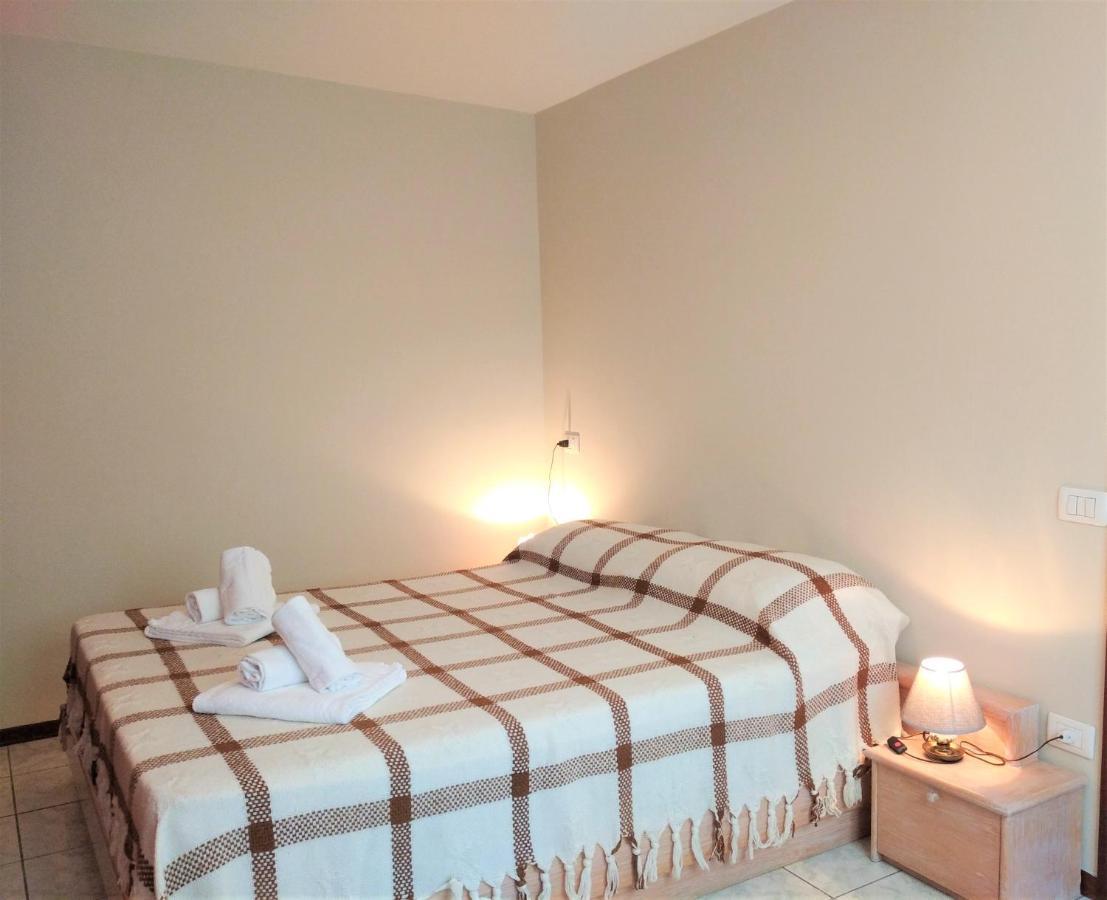 Miryam Apartment Baveno Bagian luar foto
